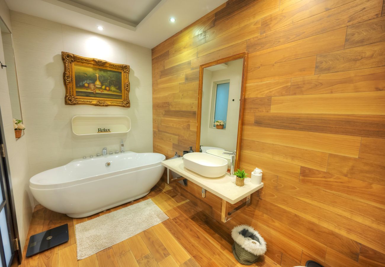 Apartamento en Swieqi - Luxury 2 bedroom with large outdoor & jacuzzi JBAS1-1