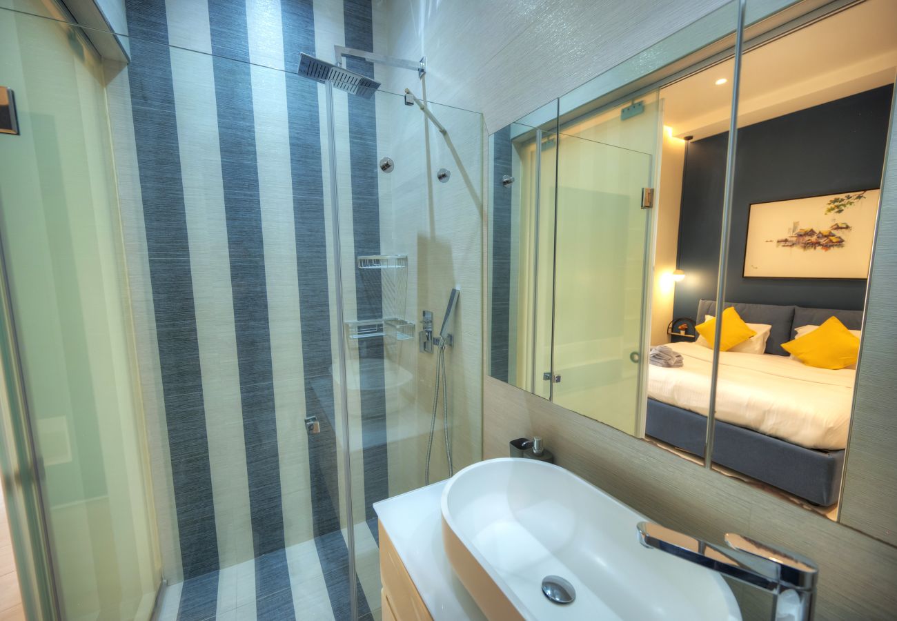 Apartamento en Swieqi - Luxury 2 bedroom with large outdoor & jacuzzi JBAS1-1