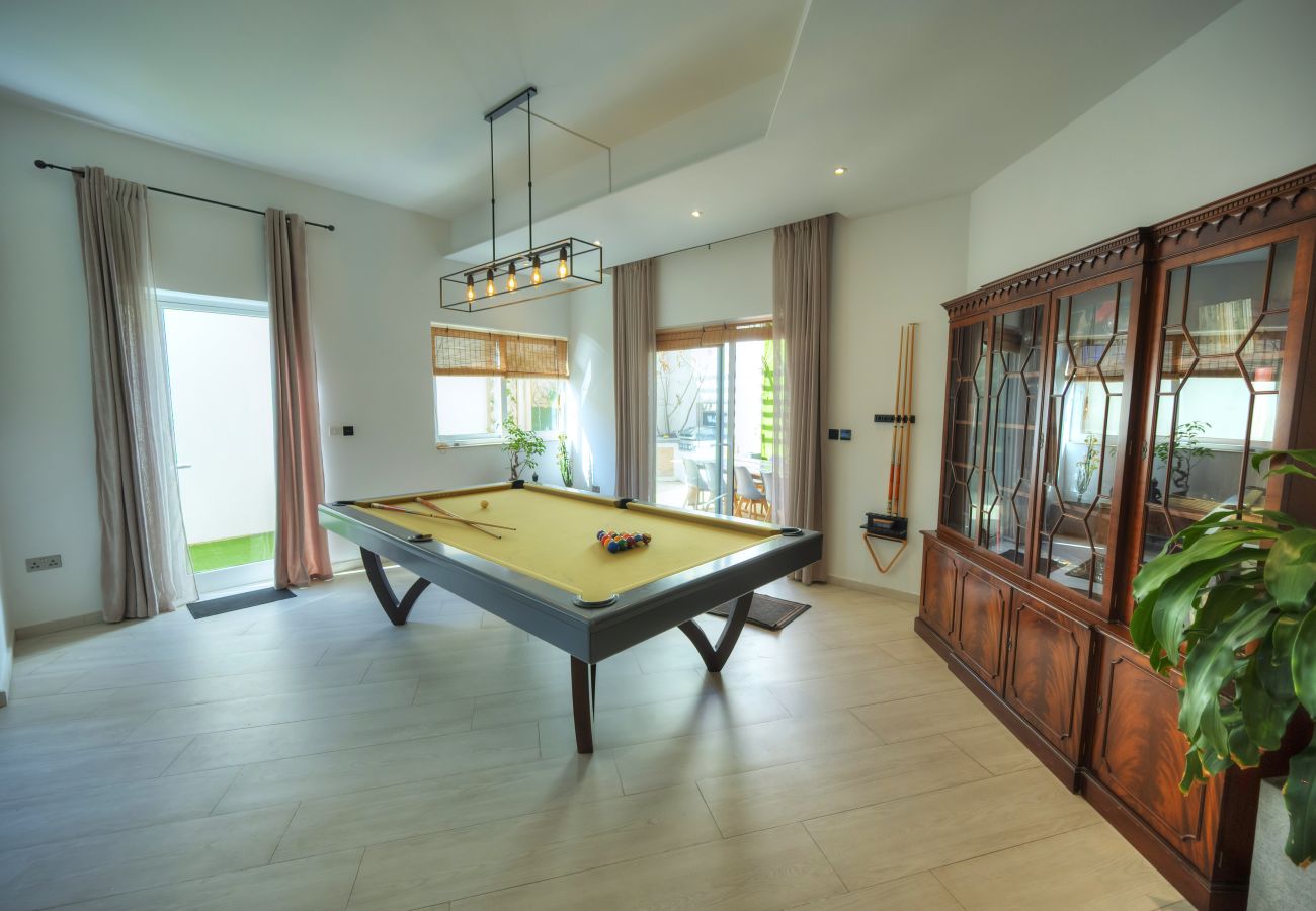 Apartamento en Swieqi - Luxury 2 bedroom with large outdoor & jacuzzi JBAS1-1