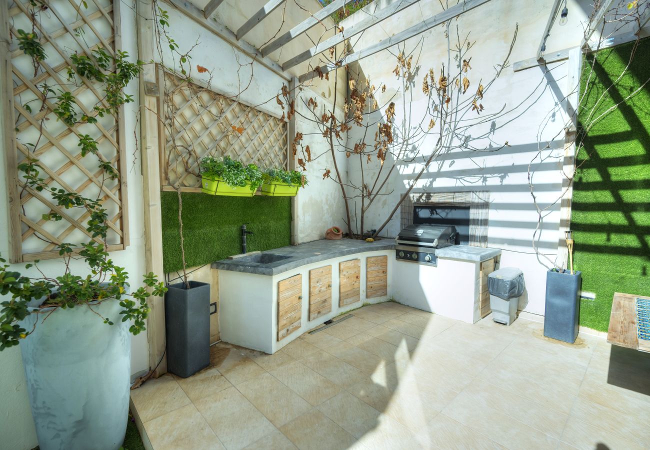 Apartamento en Swieqi - Luxury 2 bedroom with large outdoor & jacuzzi JBAS1-1