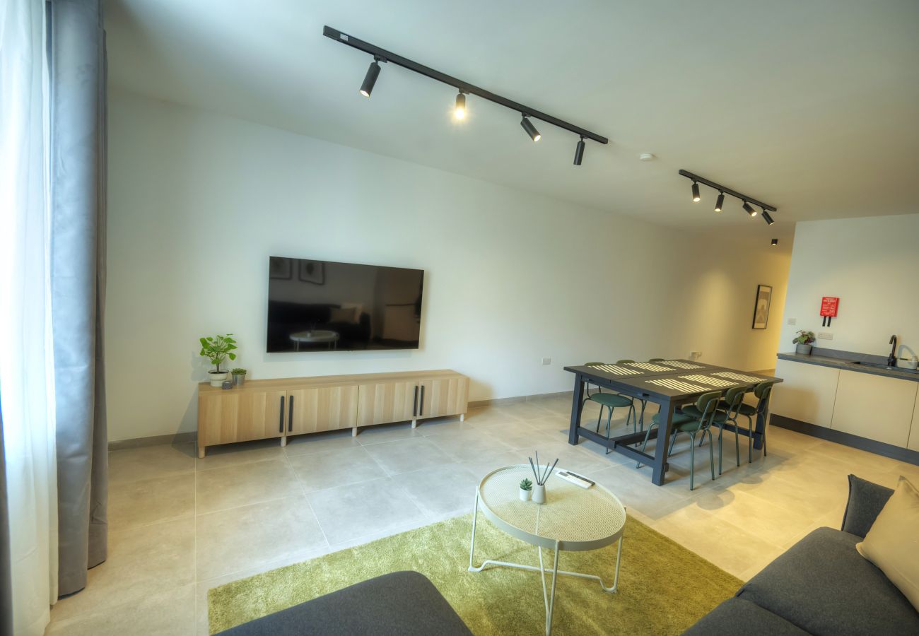 Apartamento en Gzira - Chic, bright and modern 3 bedrooms KBAS1-1