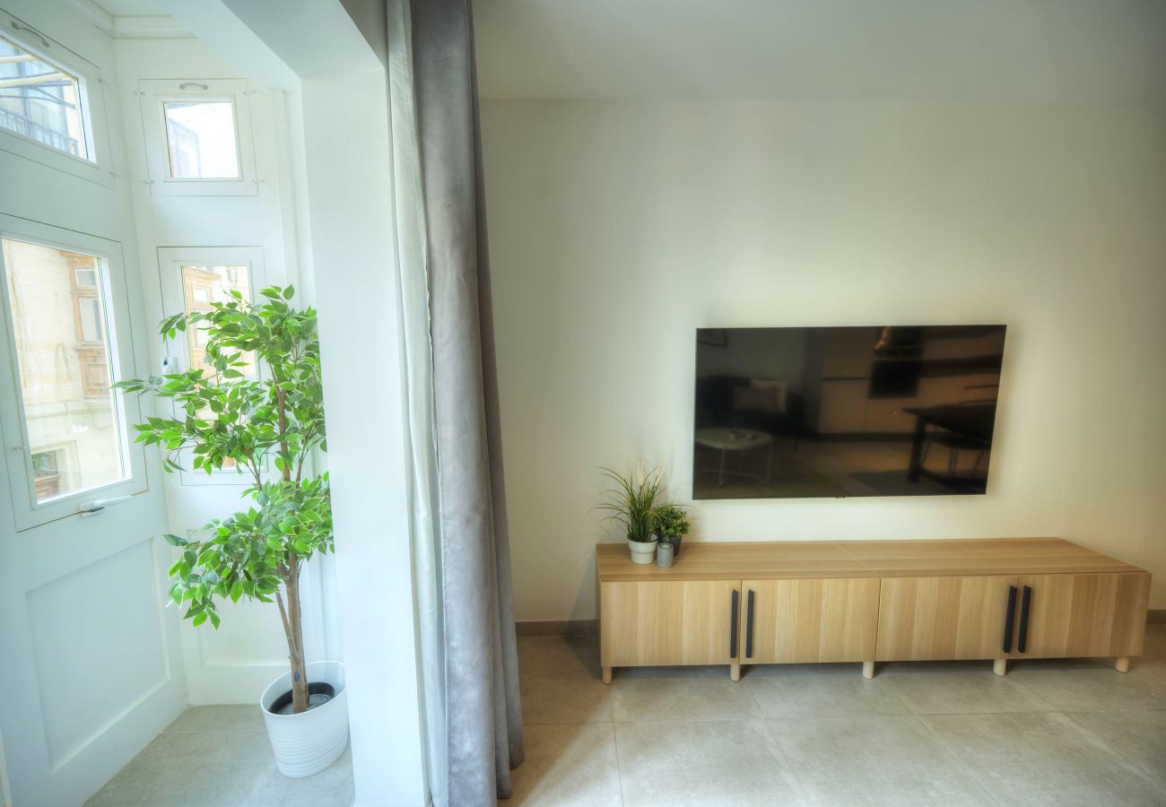 Apartamento en Gzira - Chic, bright and modern 3 bedrooms KBAS1-1