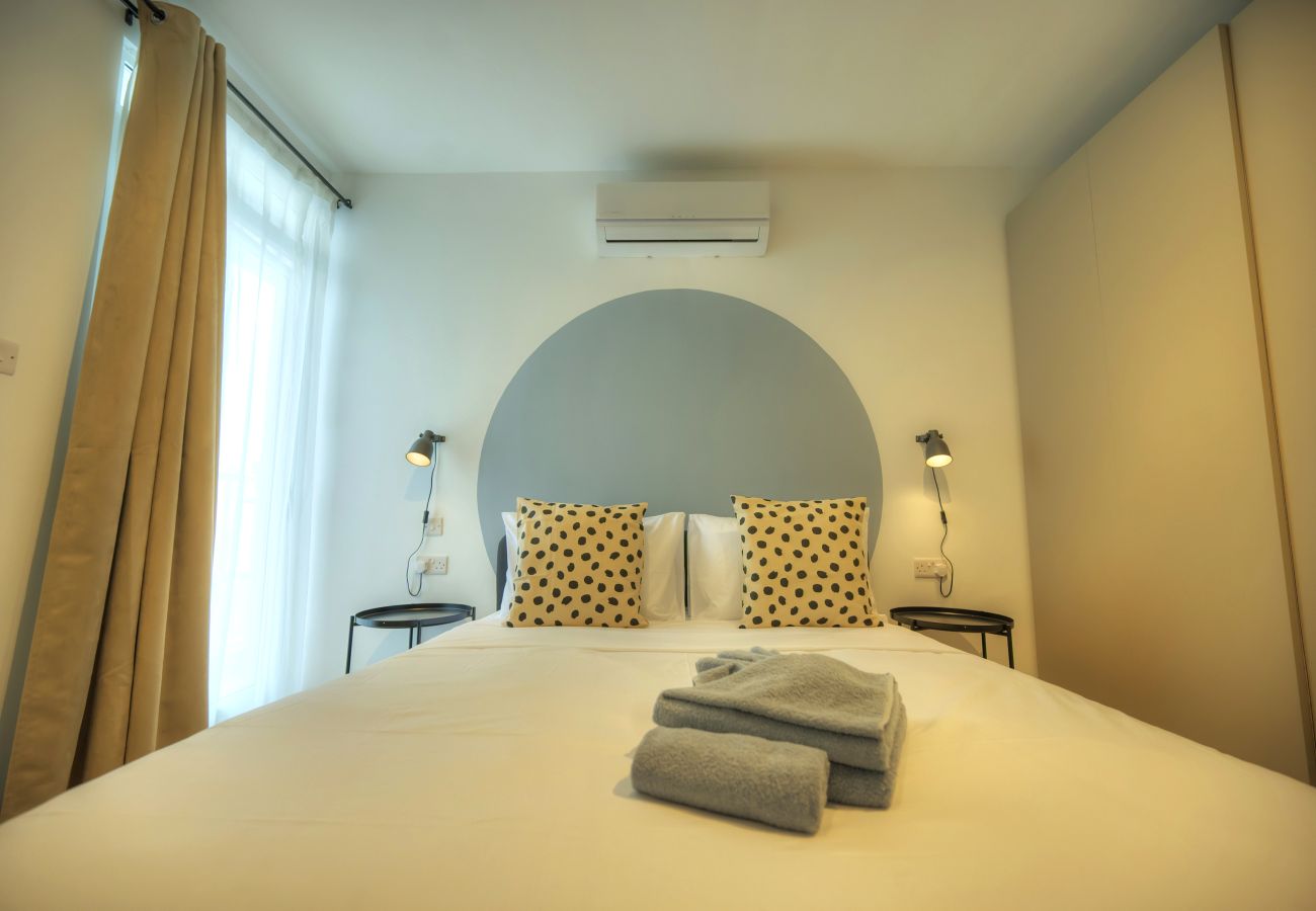 Apartamento en Gzira - Stylish, spacious 3 bedrooms, 2 bathrooms KBAS1-2
