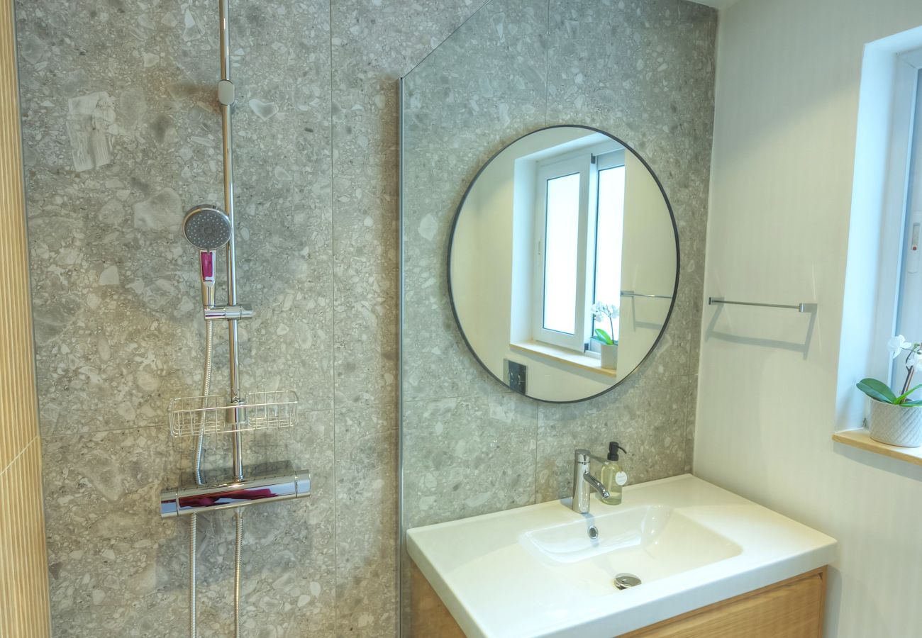 Apartamento en Gzira - Stylish, spacious 3 bedrooms, 2 bathrooms KBAS1-2