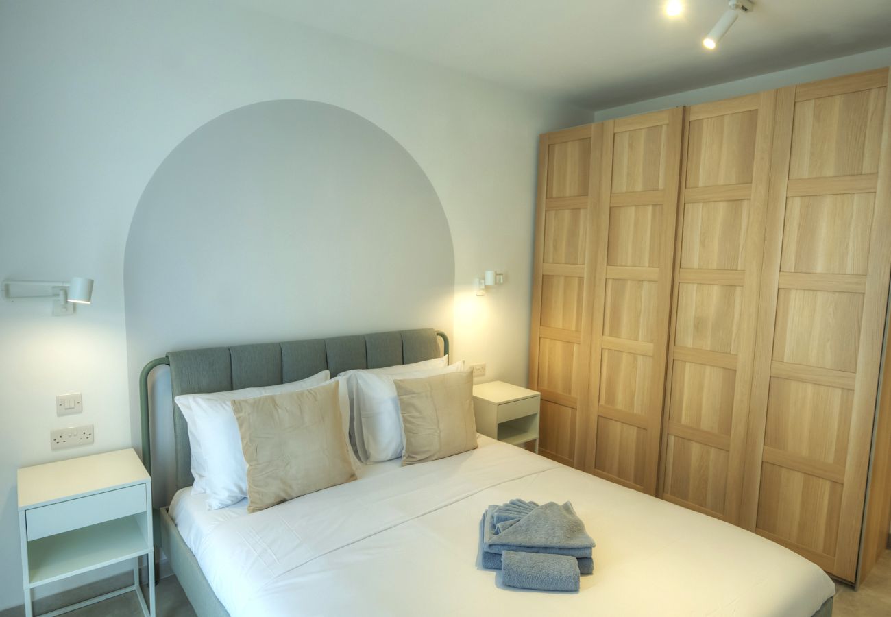 Apartamento en Gzira - Stylish, spacious 3 bedrooms, 2 bathrooms KBAS1-2