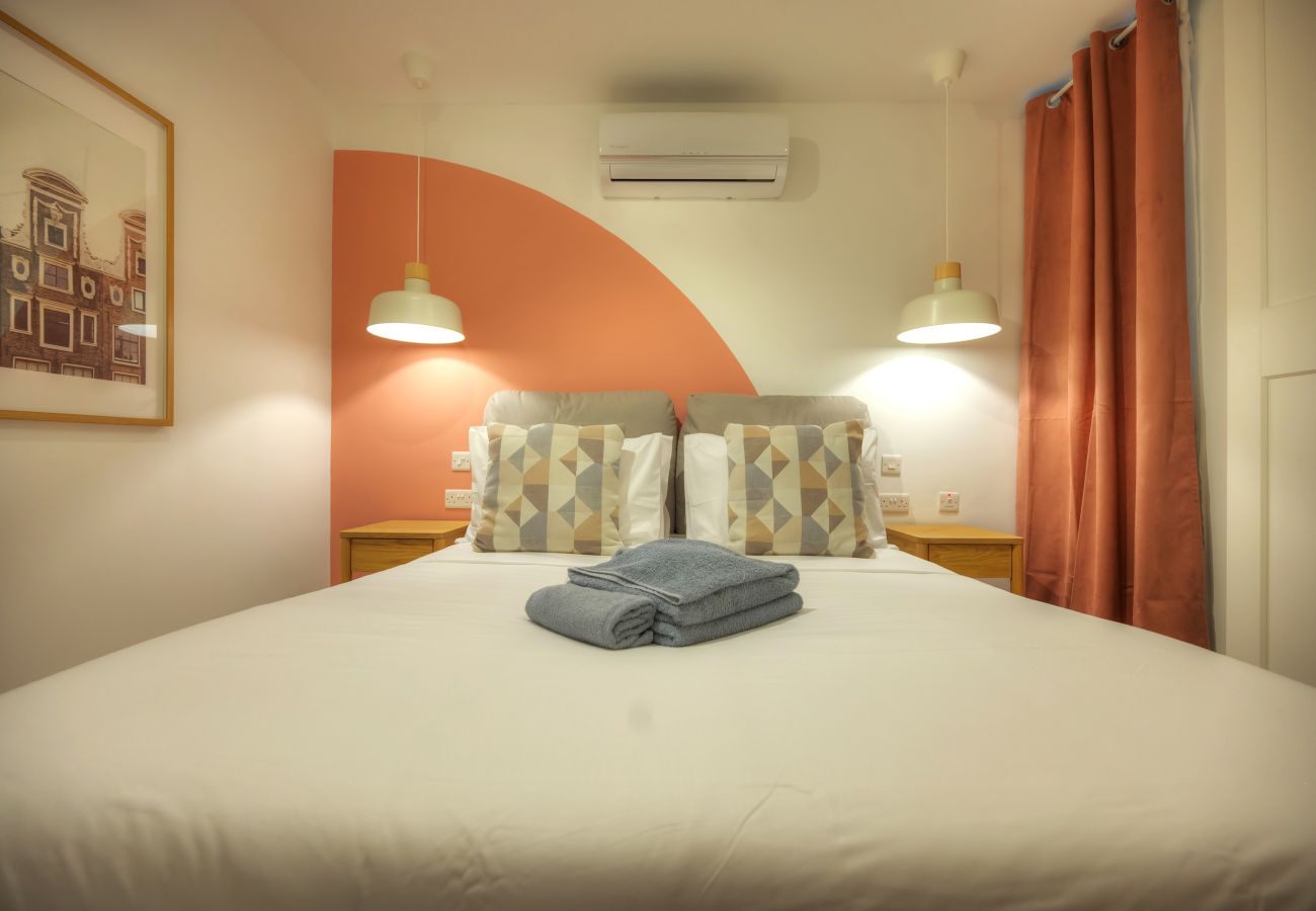 Apartamento en Gzira - Stylish, spacious 3 bedrooms, 2 bathrooms KBAS1-2