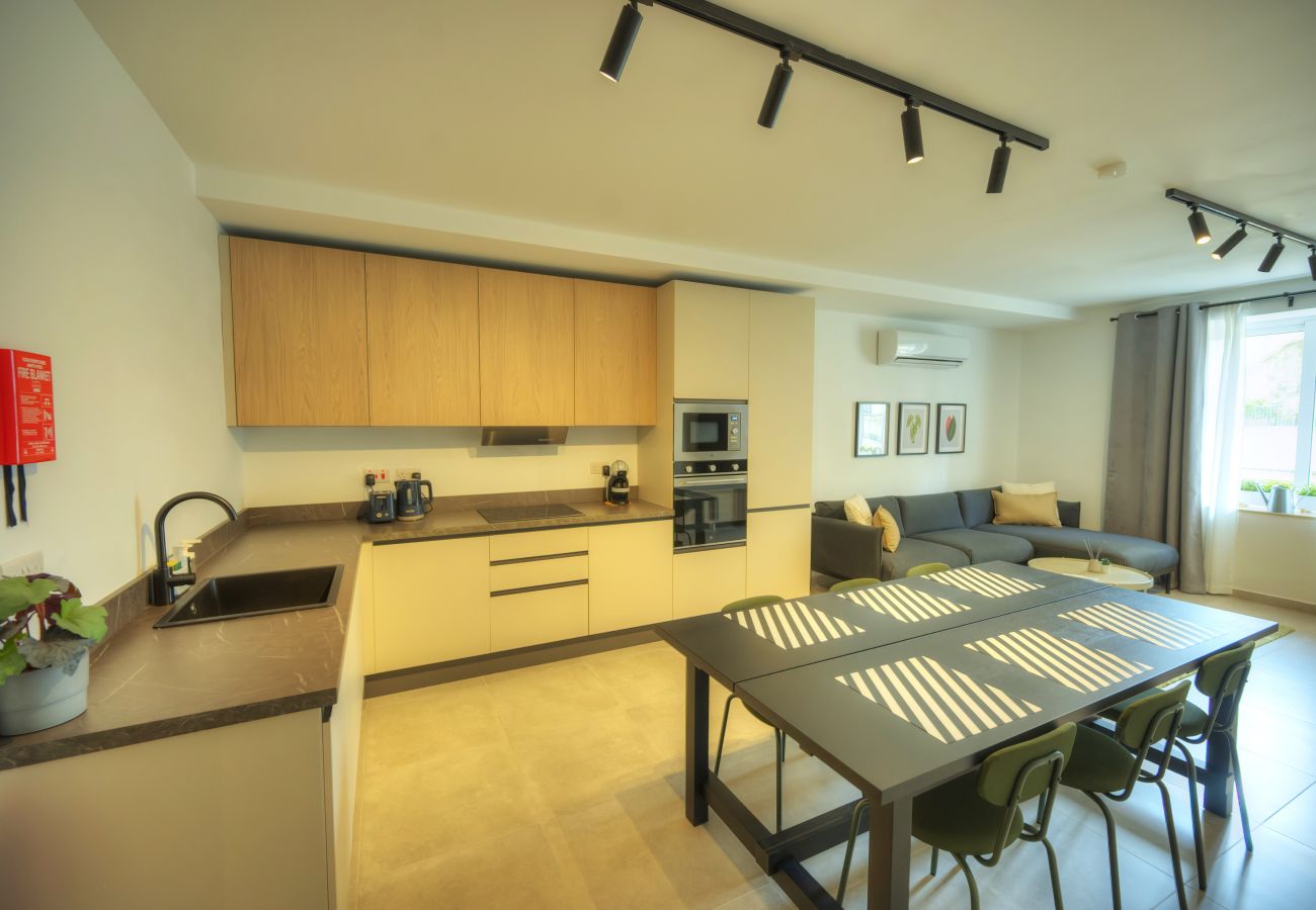 Apartamento en Gzira - Stylish, spacious 3 bedrooms, 2 bathrooms KBAS1-2