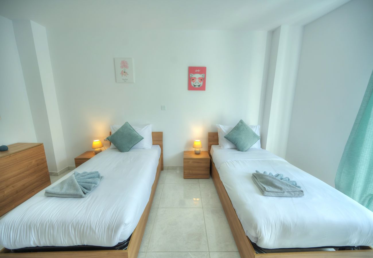 Apartamento en Sliema - Duplex 2 bedroom apartment with terrace EDAG1-1