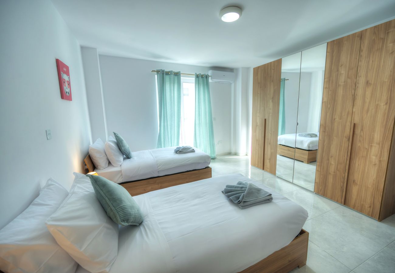 Apartamento en Sliema - Duplex 2 bedroom apartment with terrace EDAG1-1