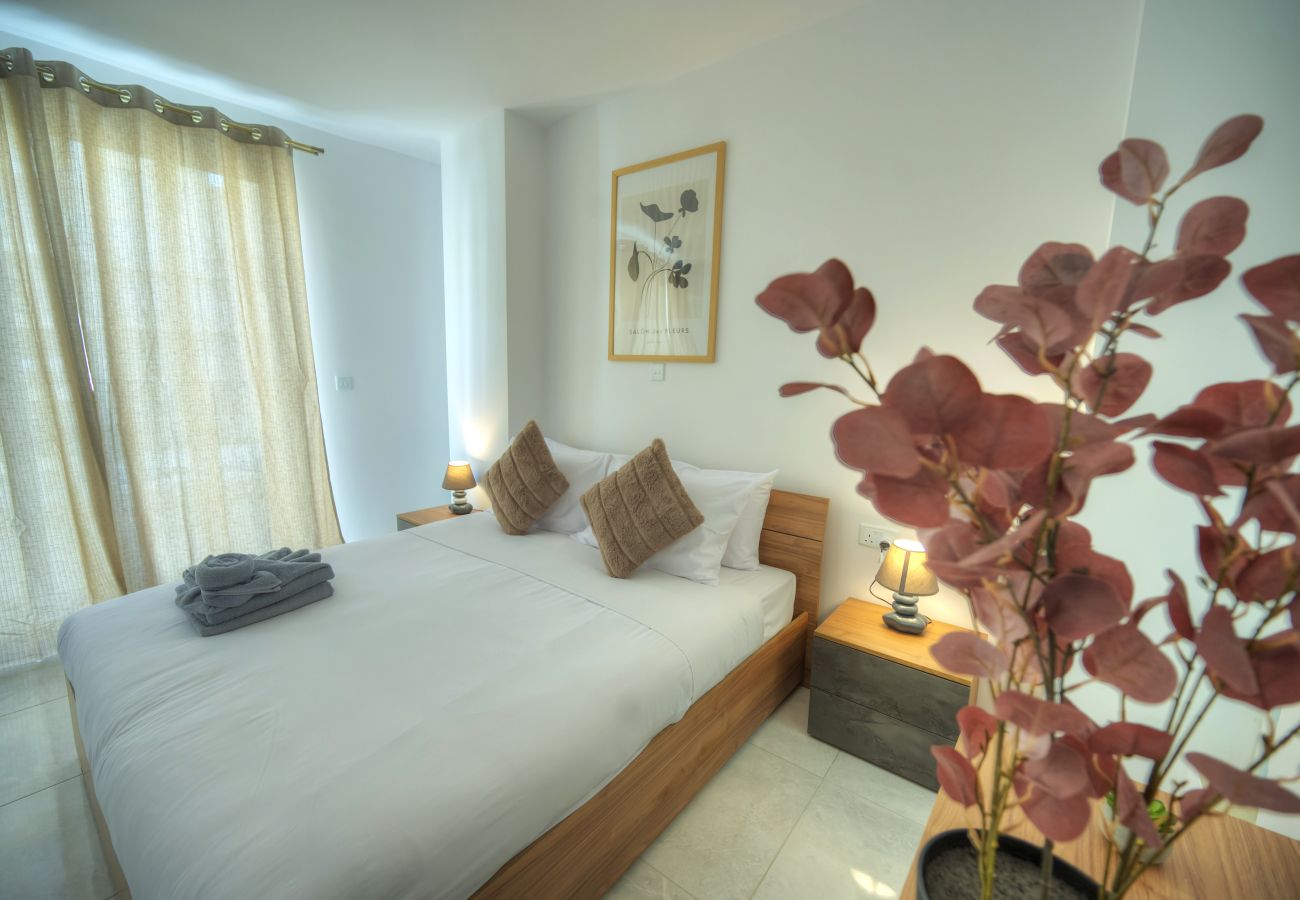 Apartamento en Sliema - Duplex 2 bedroom apartment with terrace EDAG1-1