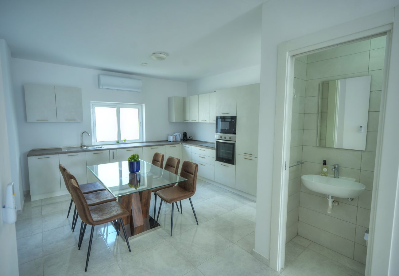 Apartamento en Sliema - Duplex 2 bedroom apartment with terrace EDAG1-1