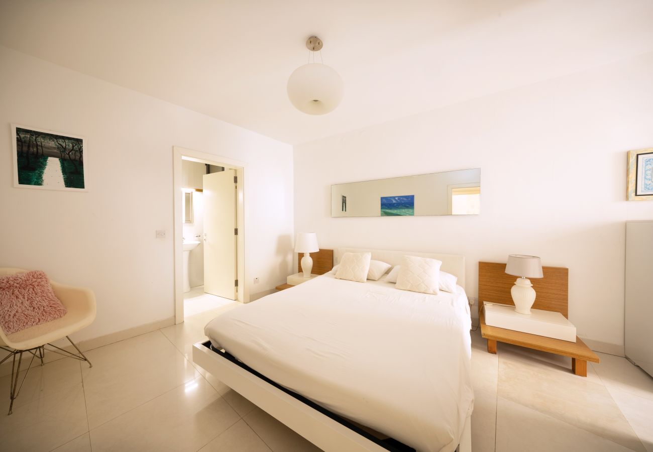 Apartamento en St Julian's - Large & modern 3 bedrooms near Spinola Bay MMAI1-3