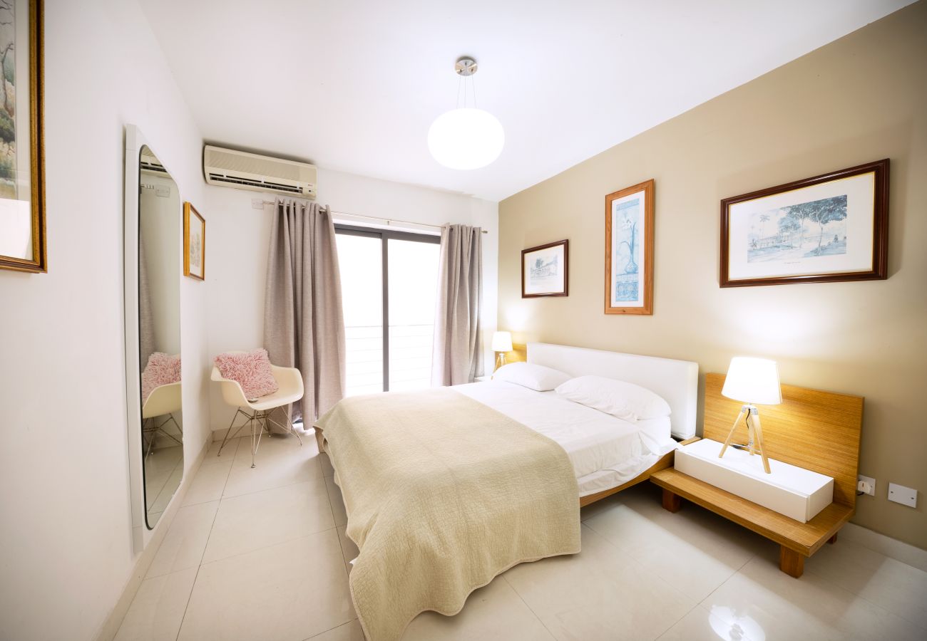 Apartamento en St Julian's - Large & modern 3 bedrooms near Spinola Bay MMAI1-3