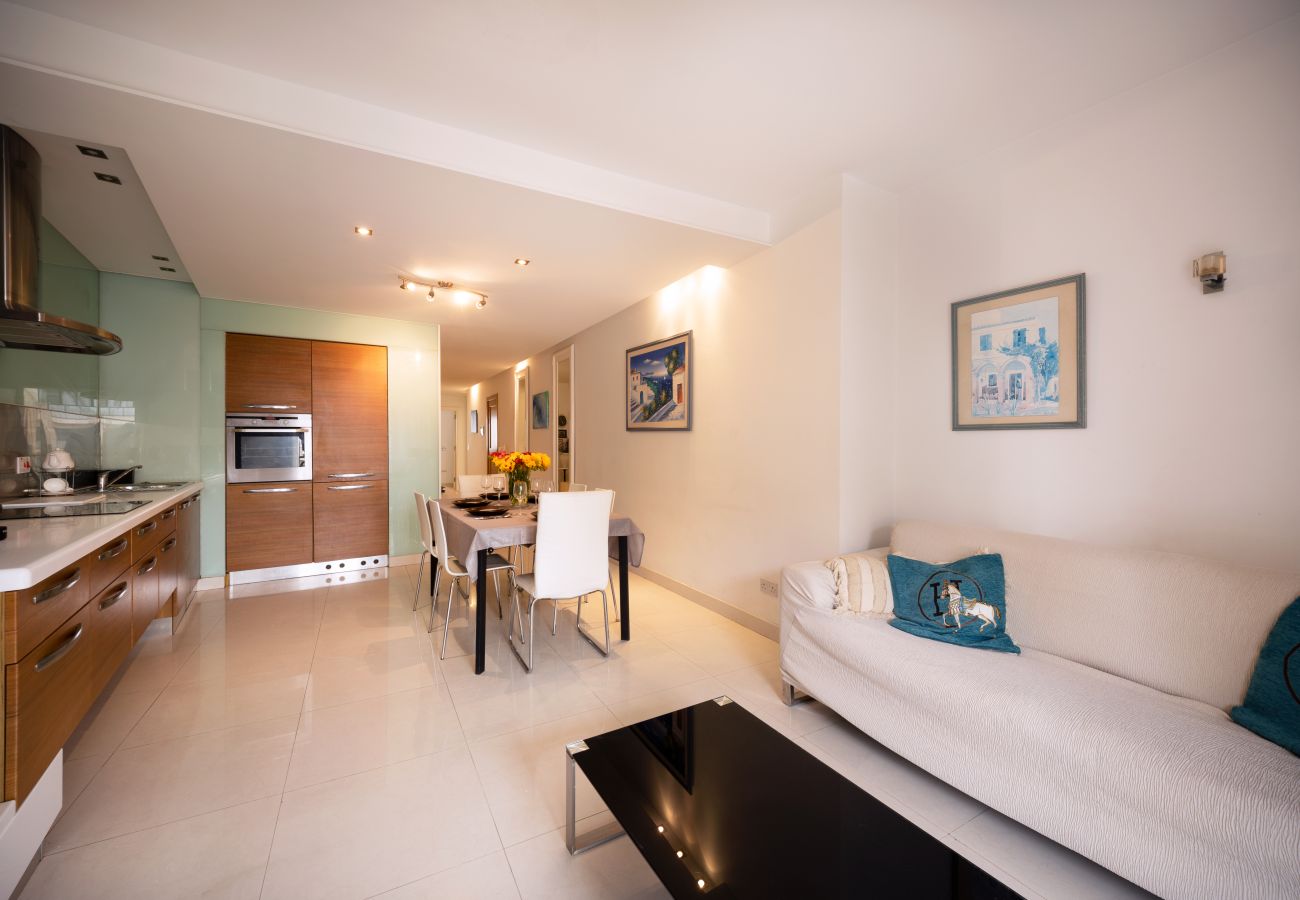 Apartamento en St Julian's - Large & modern 3 bedrooms near Spinola Bay MMAI1-3