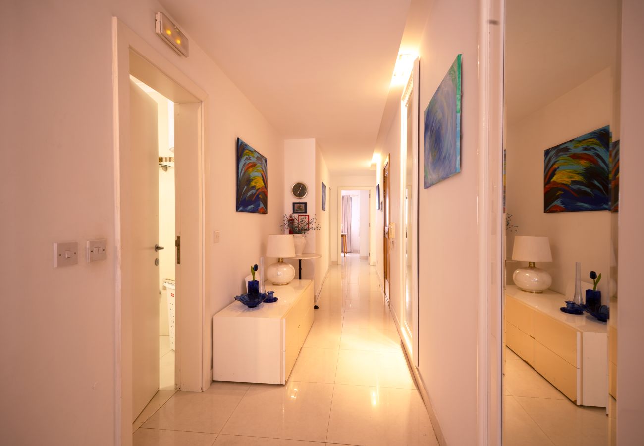 Apartamento en St Julian's - Large & modern 3 bedrooms near Spinola Bay MMAI1-3