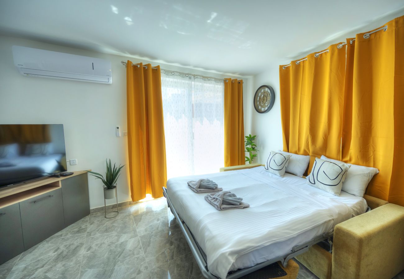 Apartamento en Msida - Luxury penthouse with jacuzzi, sun terrace APIC1-2