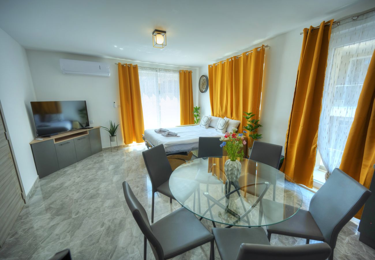 Apartamento en Msida - Luxury penthouse with jacuzzi, sun terrace APIC1-2
