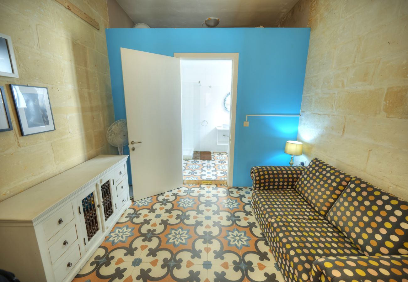 Casa adosada en L-Isla - Traditional townhouse with roof terrace RTHE1-1
