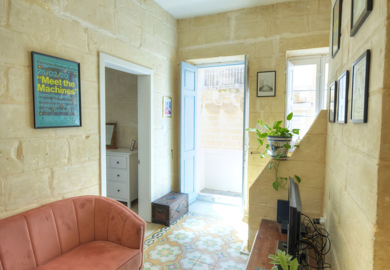 Casa adosada en L-Isla - Traditional townhouse with roof terrace RTHE1-1