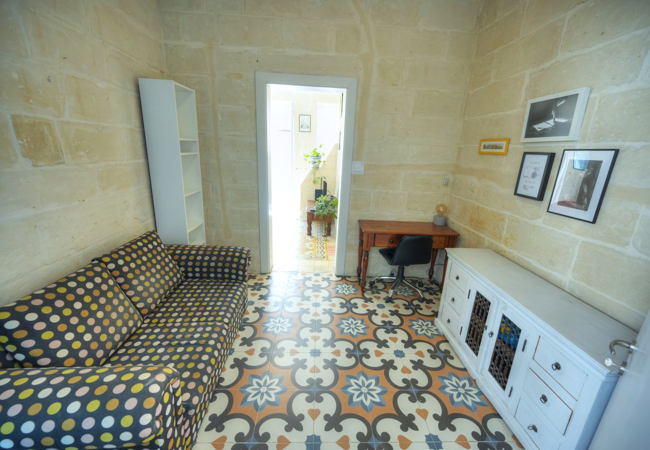 Casa adosada en L-Isla - Traditional townhouse with roof terrace RTHE1-1