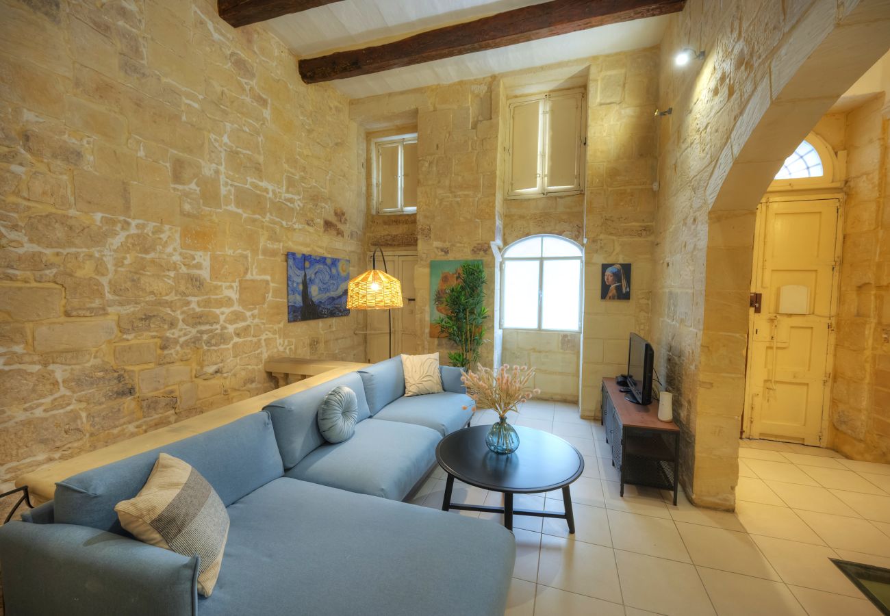 Casa adosada en Valletta - Magestic palazzo, jacuzzi on roof terrace GOVAL-3