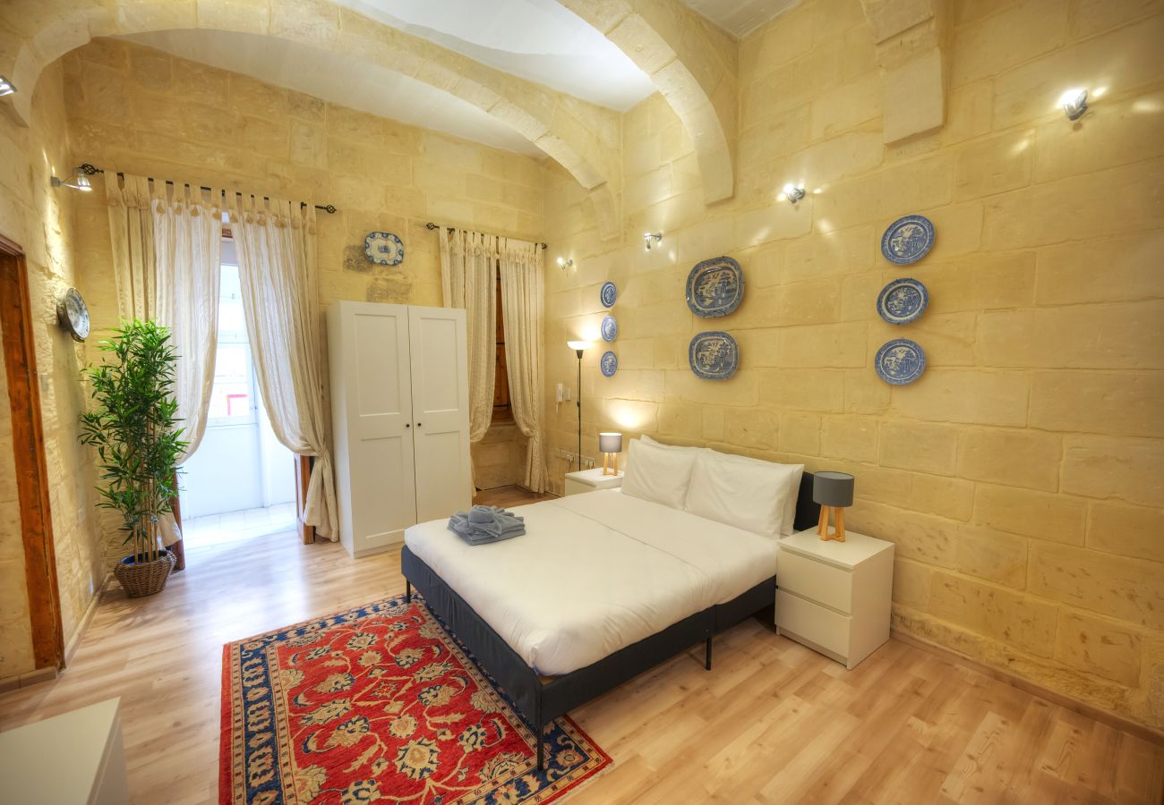 Casa adosada en Valletta - Magestic palazzo, jacuzzi on roof terrace GOVAL-3