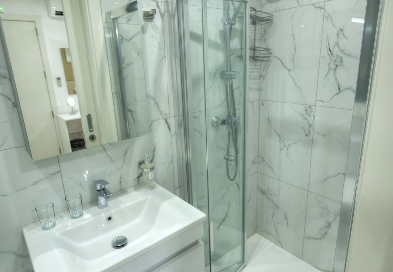 Apartamento en St Julian's - Modern and spacious one bedroom apartment CPAC2-2