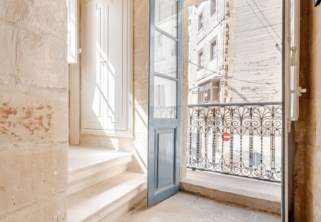 Casa en Birgu - Sumptuous townhouse with roof terrace AGAL1-1
