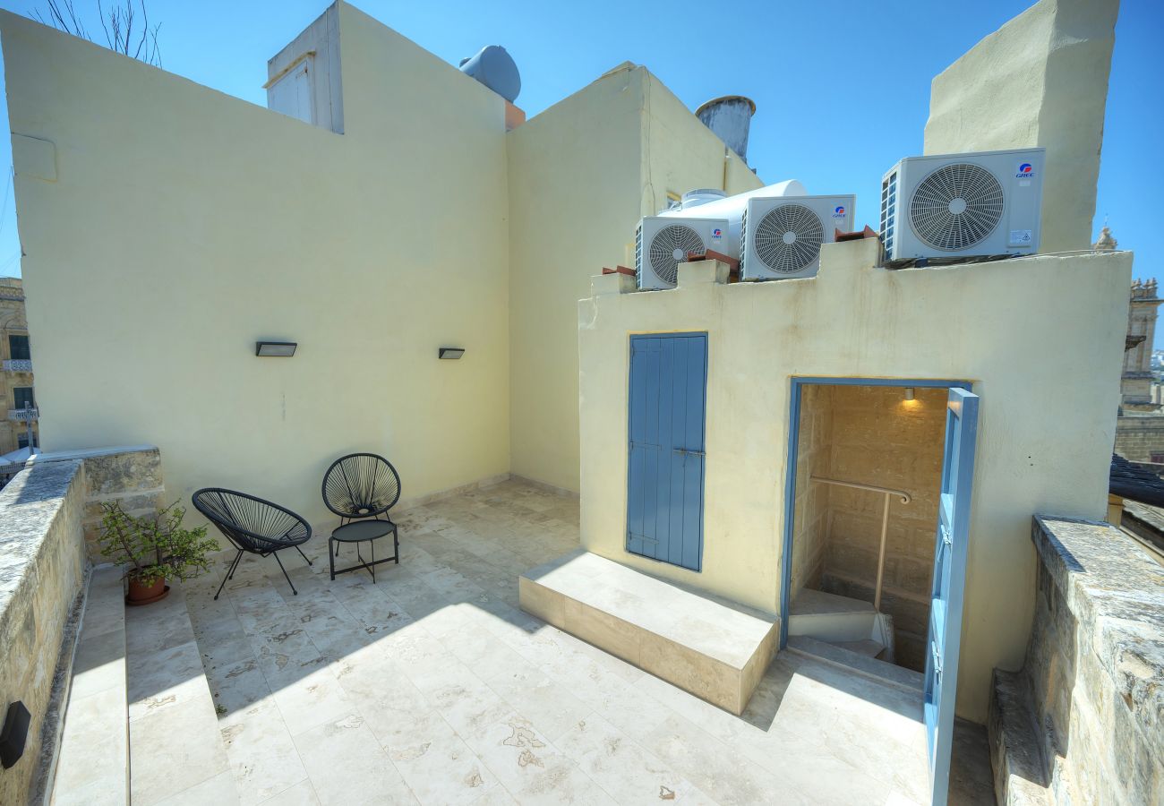 Casa en Birgu - Sumptuous townhouse with roof terrace AGAL1-1
