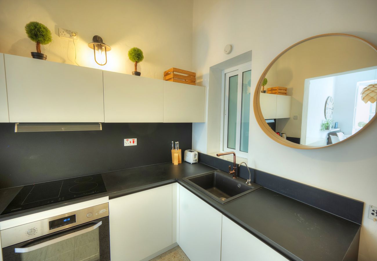 Apartamento en Floriana - Charming and stylish duplex townhouse DGUY1-1