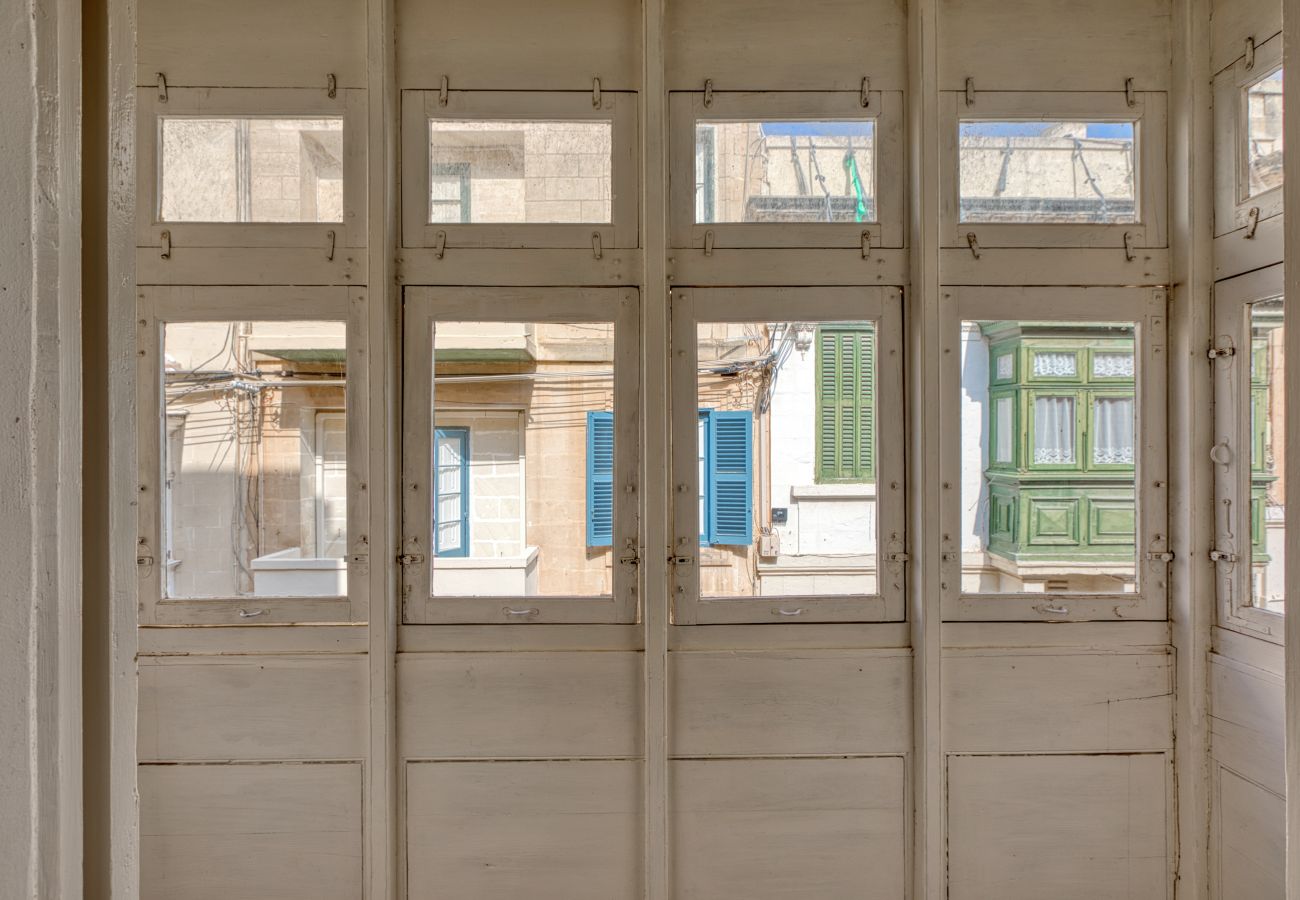 Casa en Sliema - Impressive 3 bedrooms, sun terrace, jacuzzi AMRA1-1