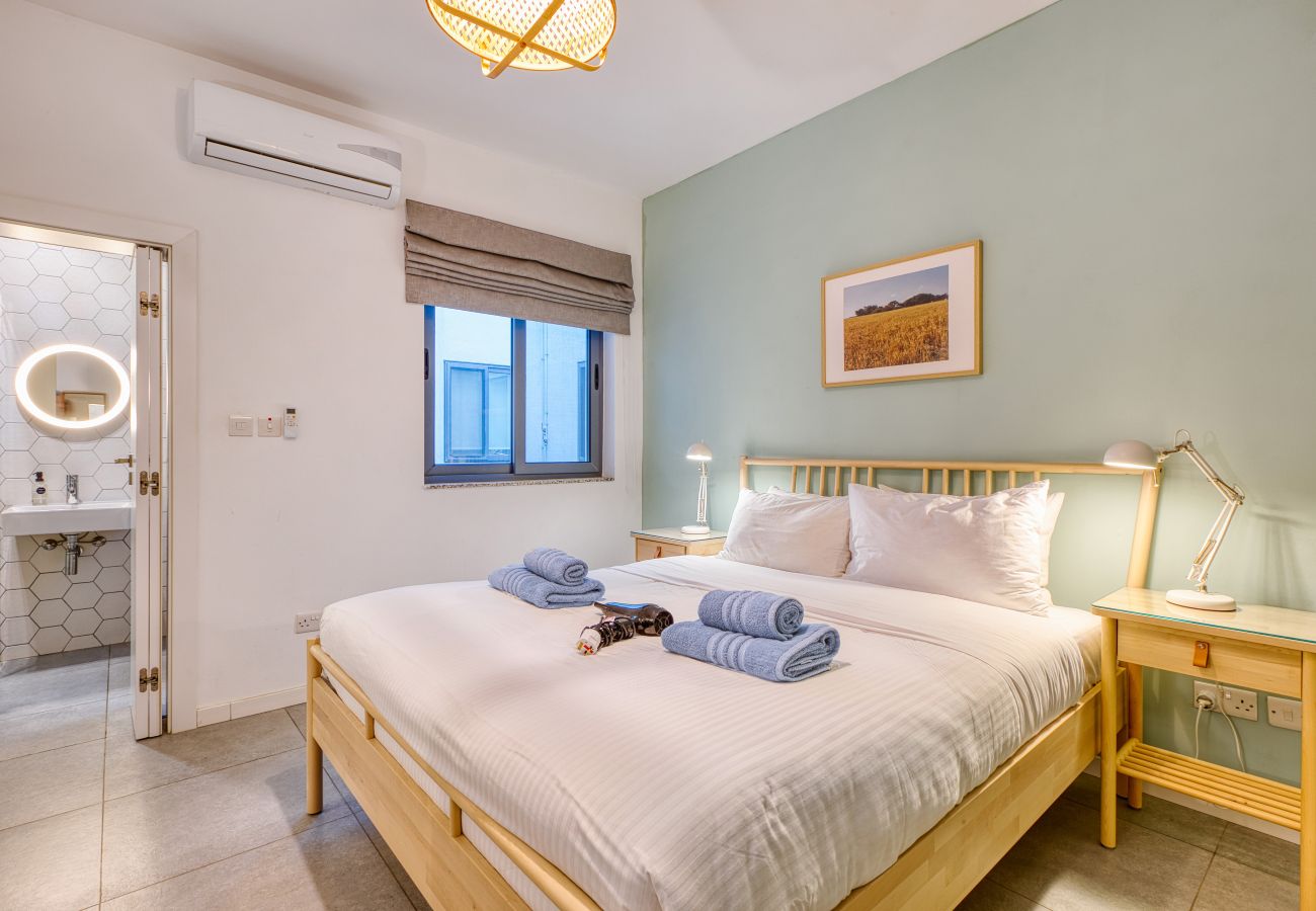 Apartamento en Marsaxlokk - Bright & Cozy 3-Bedroom Apartment ACAL1-1