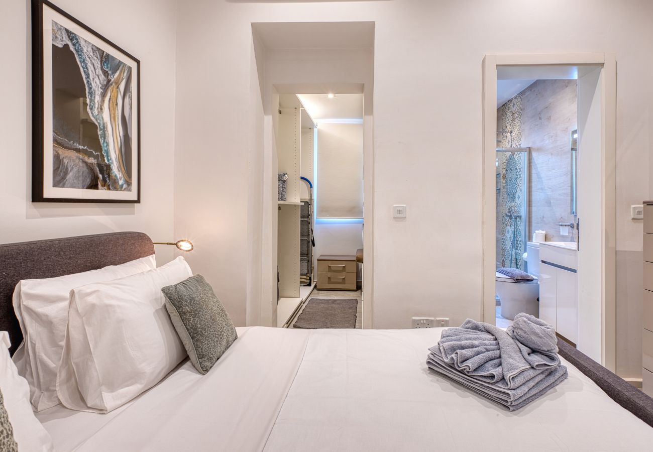 Casa en Valletta - Luxury 2bedroom house with large back yard RABE1-2