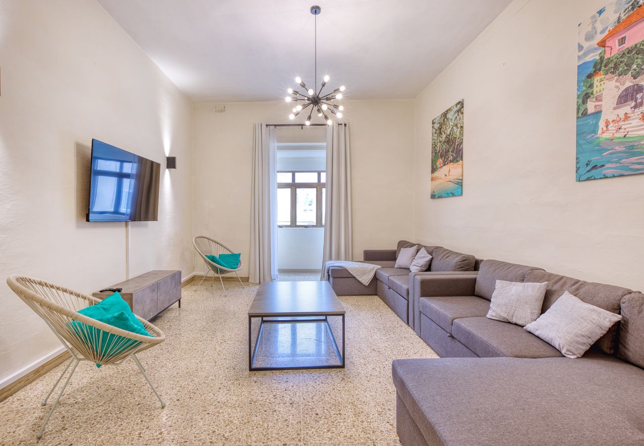 Casa en St Julian's - Traditional, large 3 bedroom house with Yard JBAR1-1