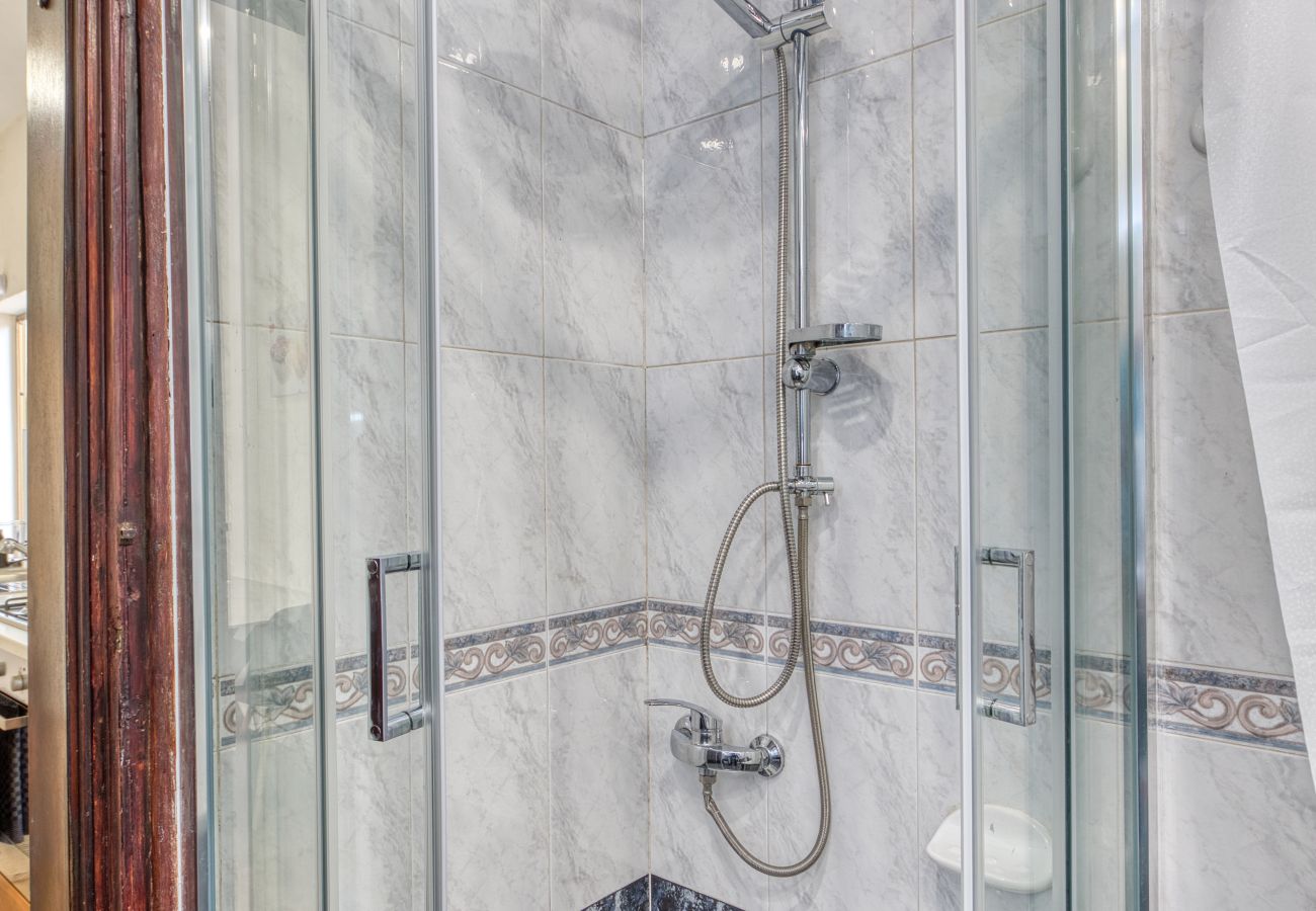 Casa en St Julian's - Traditional, large 3 bedroom house with Yard JBAR1-1