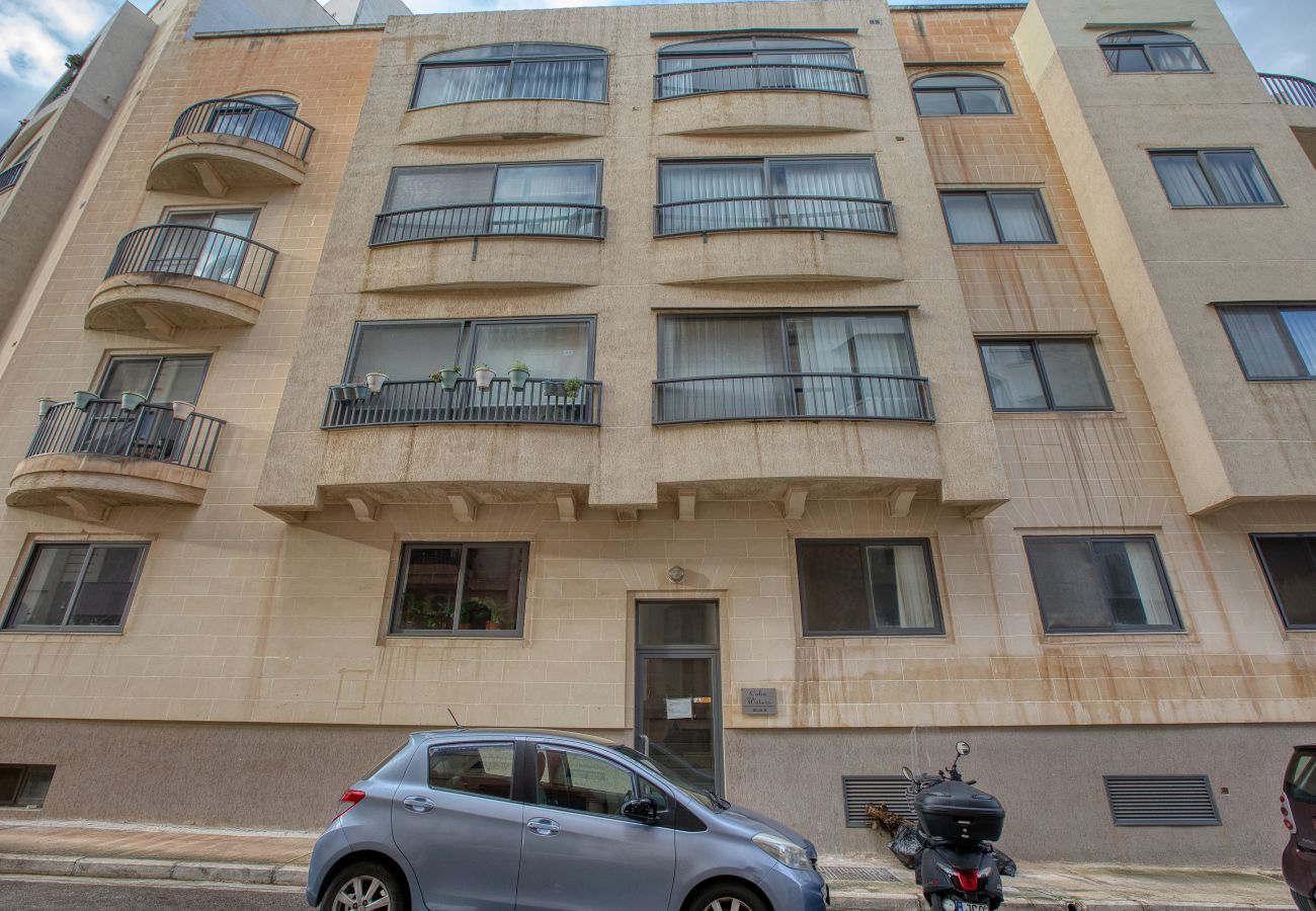 Apartamento en St Julian's - Bright, modern & spacious 3 bedroom flat MMIC1-1