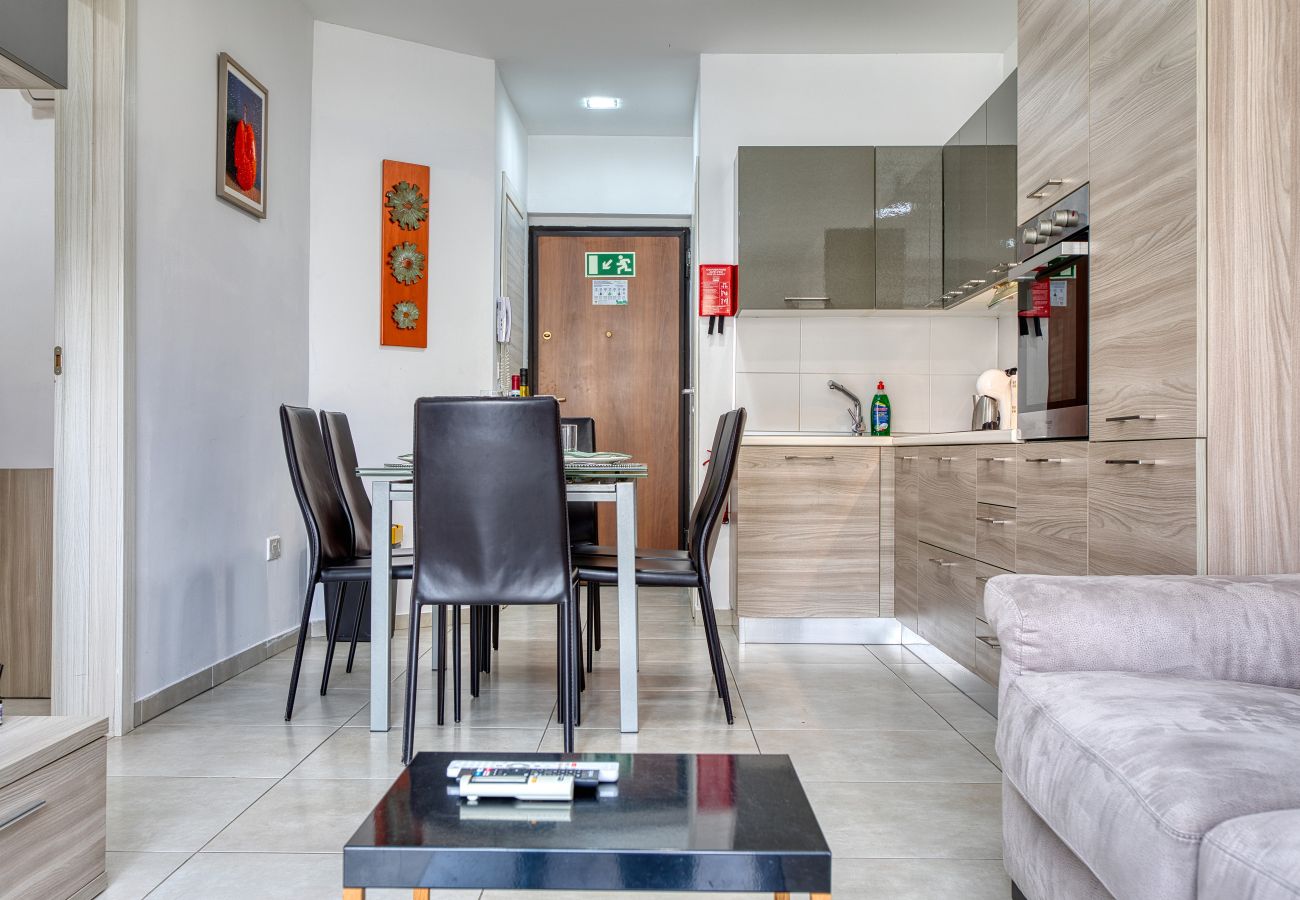 Apartamento en Sliema - Charming 2bedroom flat, creek view balcony EMAG1-1