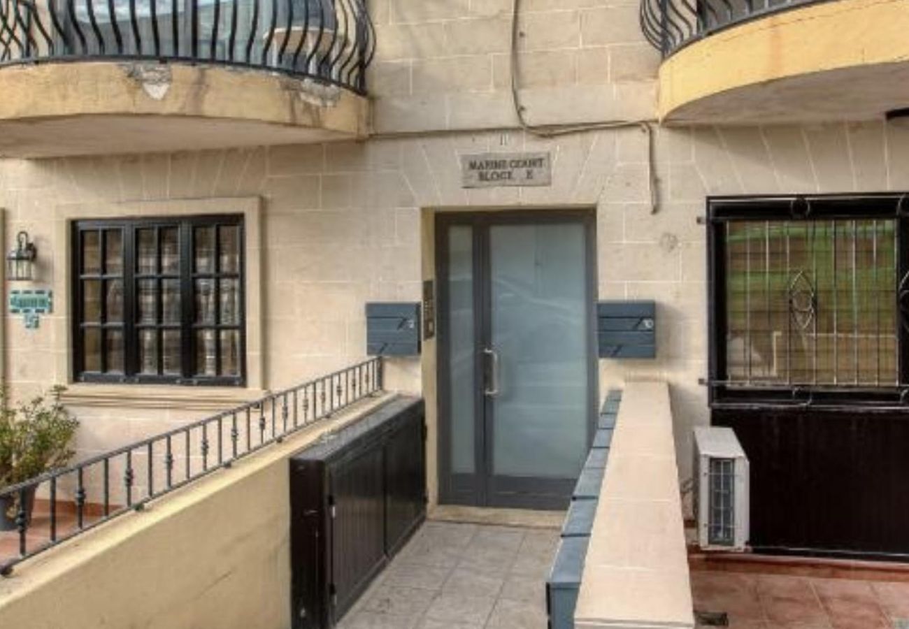 Apartamento en Marsaskala - Elegant apartment, large sun terrace, hot tub SMAS1-1 