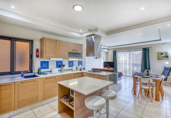 Apartamento en Marsaskala - Charming 2 bedroom flat close to the beach RMUS1-1