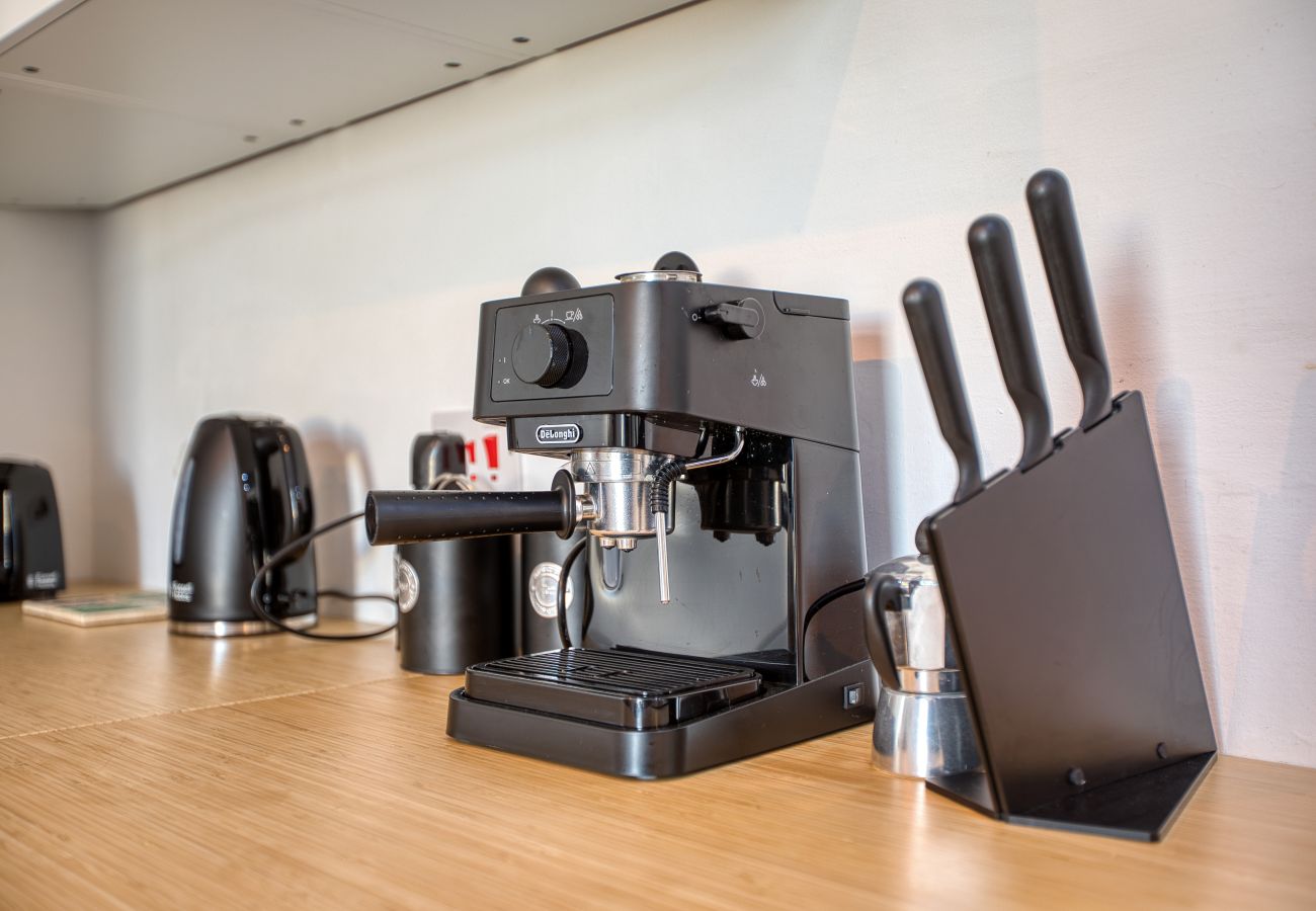 Apartamento en L-Isla - Stylish 2 bedroom flat, breath taking views BBRI1-1