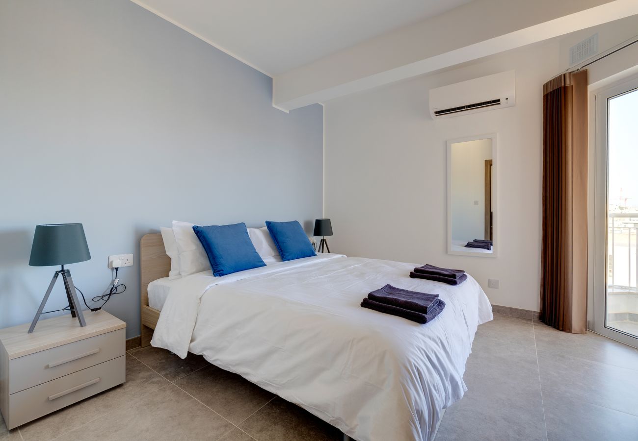 Apartamento en San Gwann - 2 bedroom flat with balcony, valley views KARP1-8