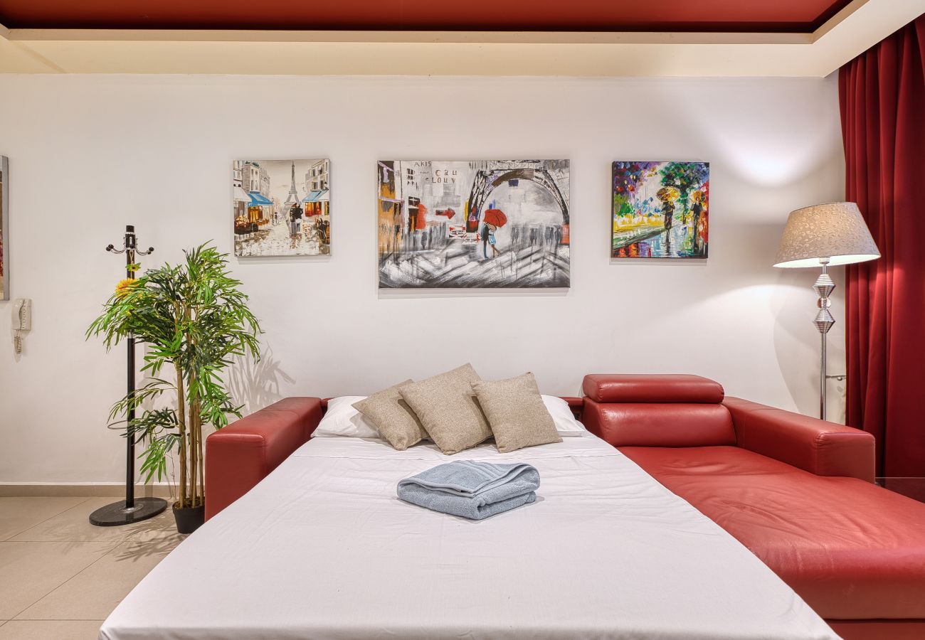 Apartamento en Sliema - Modern 2 bedroom flat with yard in Sliema NBOR1-1