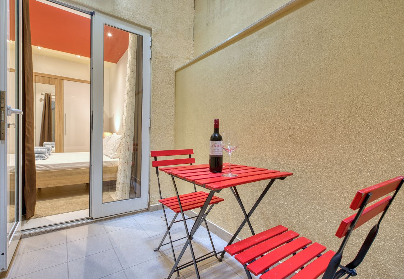 Apartamento en Sliema - Modern 2 bedroom flat with yard in Sliema NBOR1-1