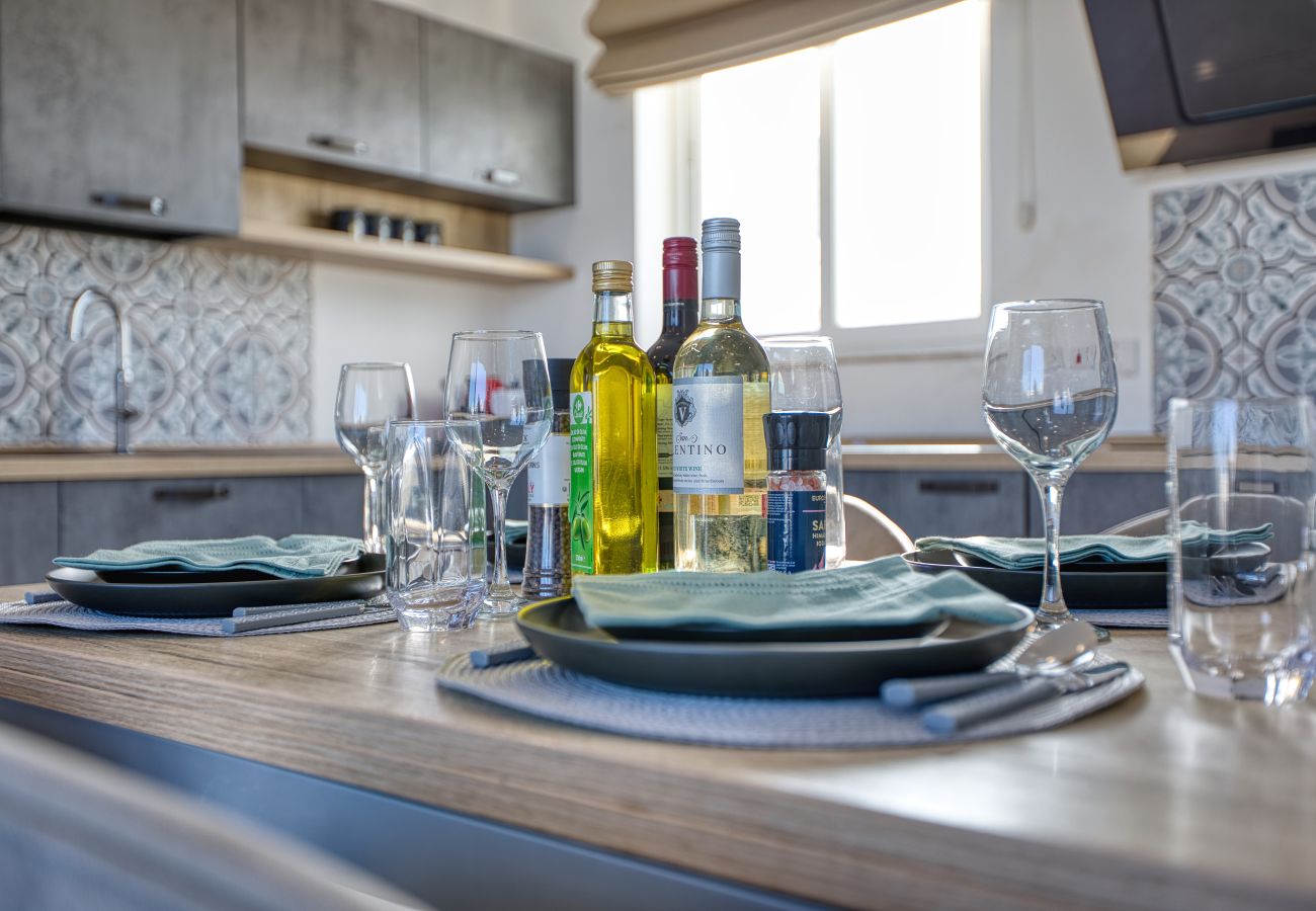 Apartamento en Swieqi - Luxury duplex apartment, sun terrace, jacuzzi SDIN1-1
