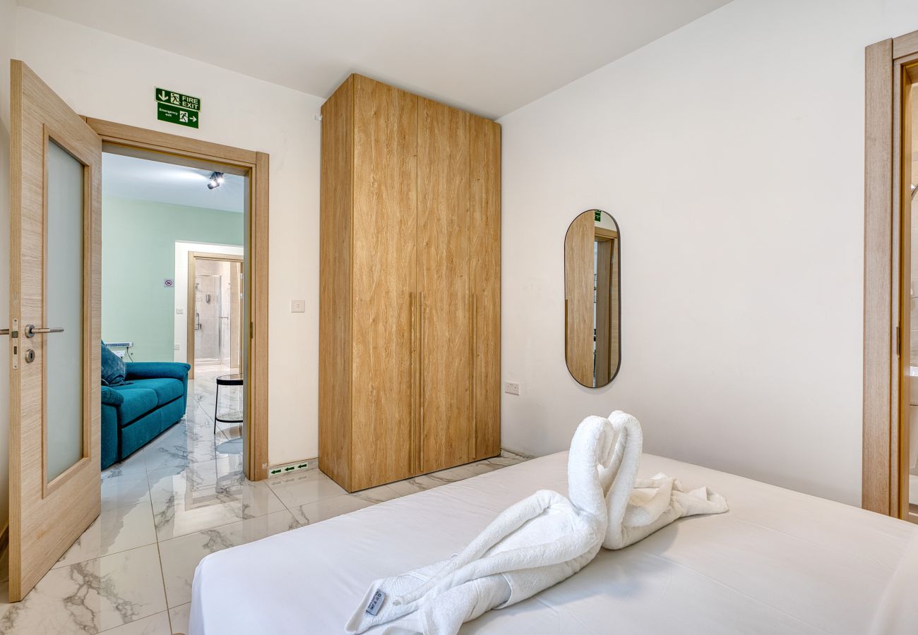 Apartamento en San Gwann - Stylish and bright 2 bedroom with balcony DCAR1-1