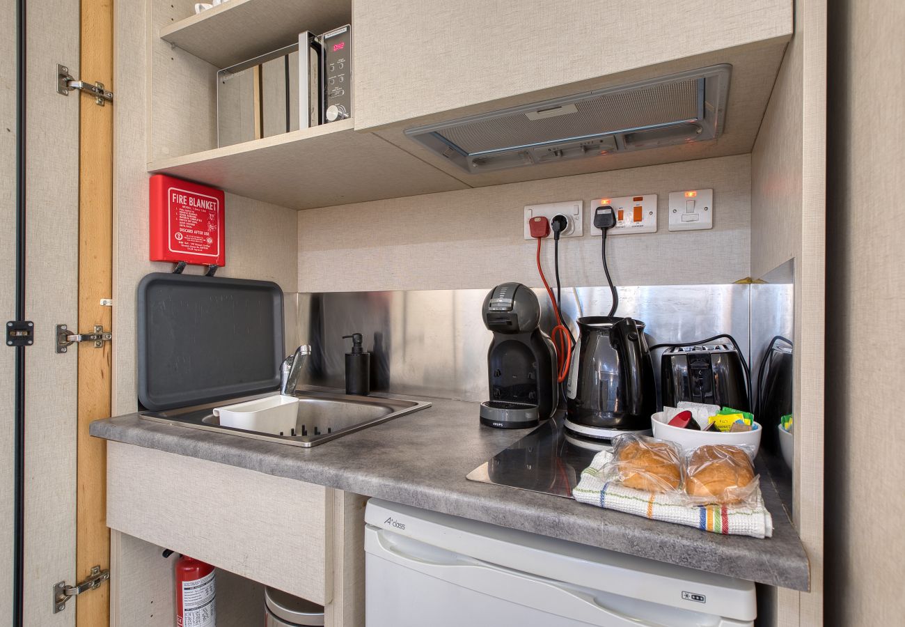 Apartamento en Sliema - Spacious studio with balcony in Sliema GOTWN1