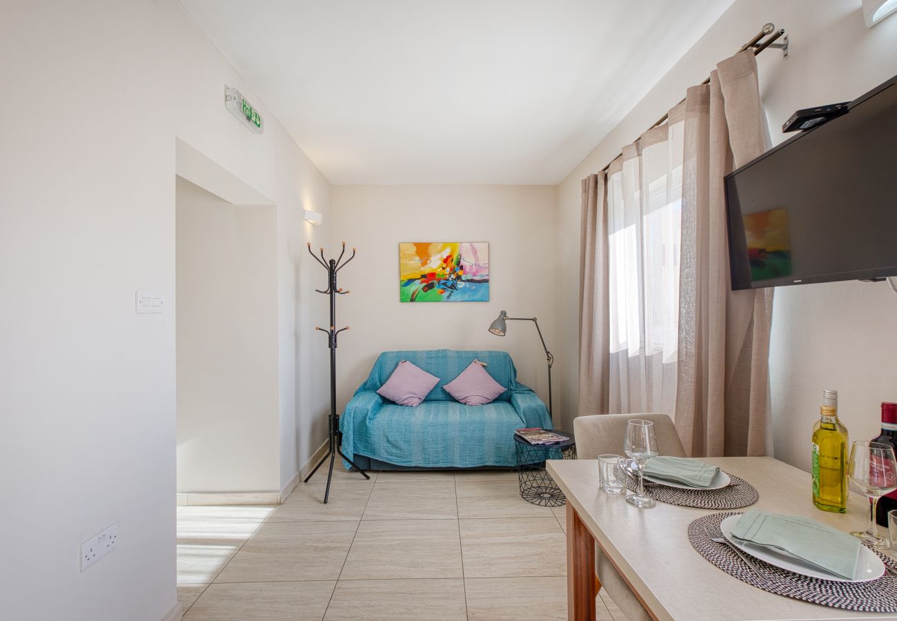 Apartamento en Sliema - Cosy studio, large balcony, shared terrace GOTWN7