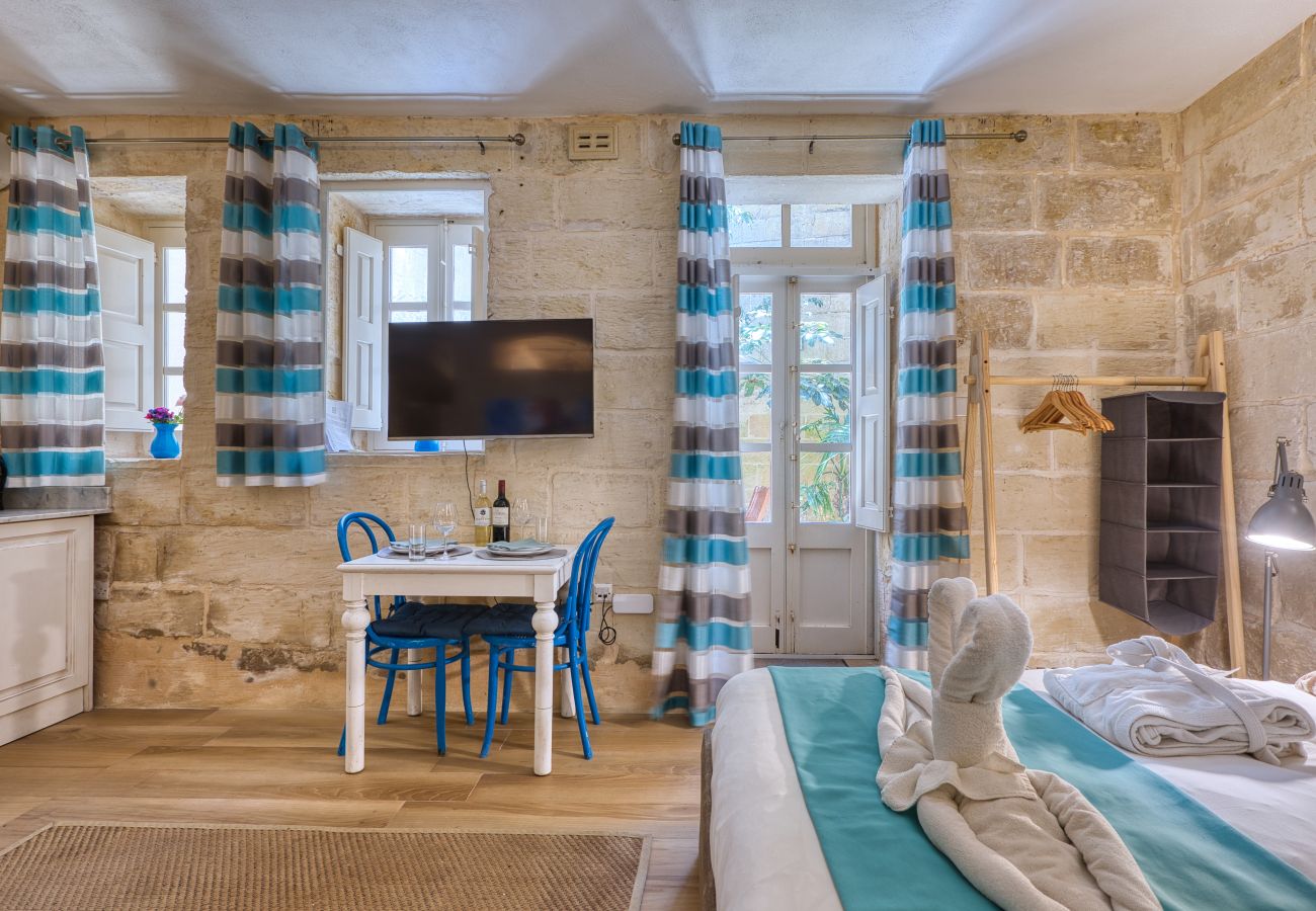Apartamento en Sliema - Studio with private yard, shared terrace GOTWN8