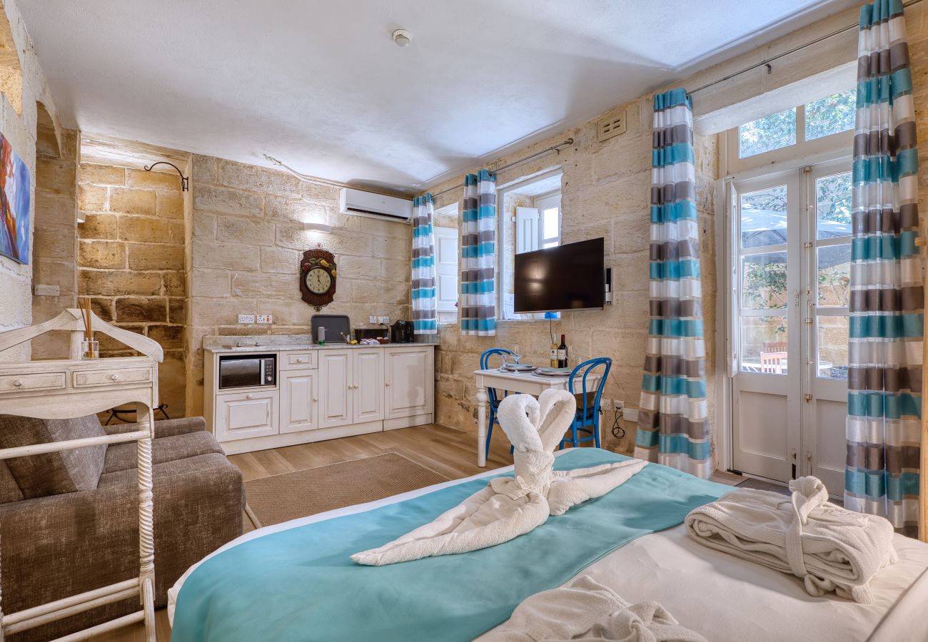 Apartamento en Sliema - Studio with private yard, shared terrace GOTWN8