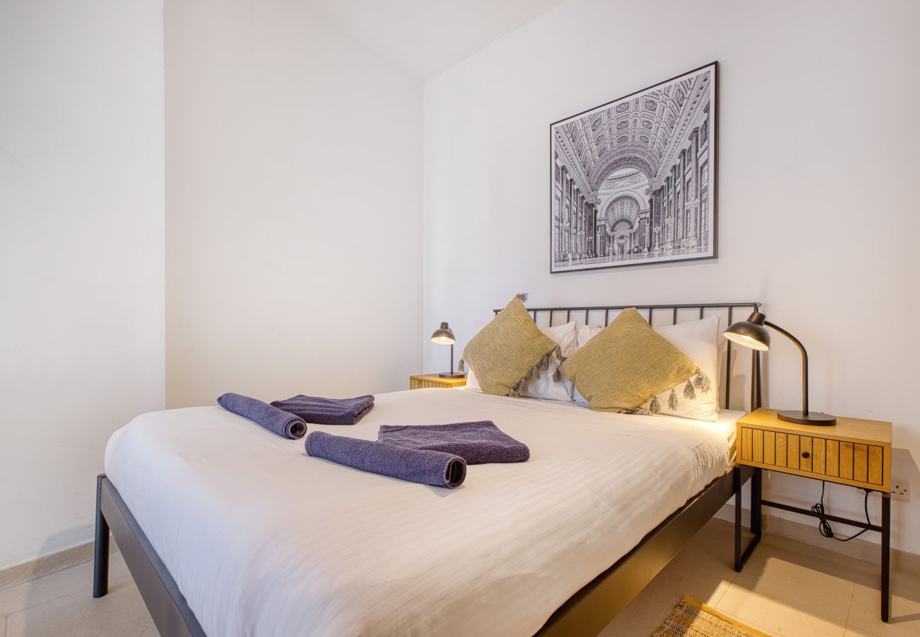 Apartamento en Ghaxaq  - Bright & airy 3 bedroom flat with balcony LAGI1-1